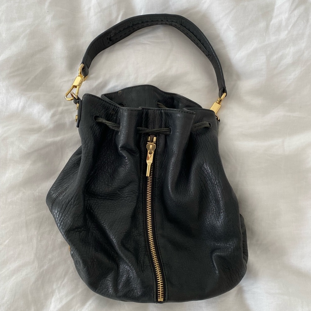 Elizabeth snd James black leather bucket bag with backpack straps